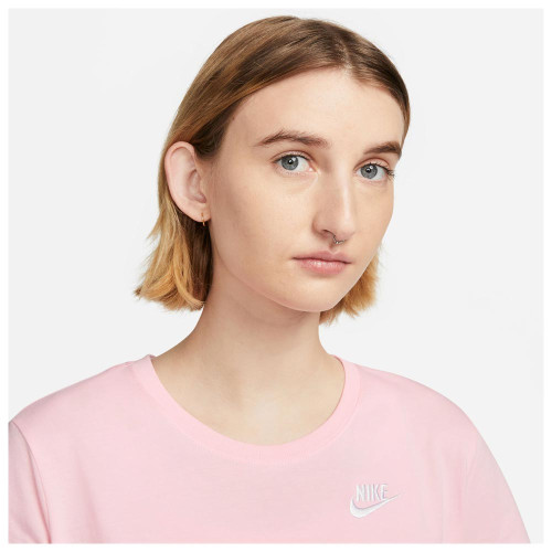 Nike Γυναικεία κοντομάνικη μπλούζα Sportswear Club Essentials T-Shirt